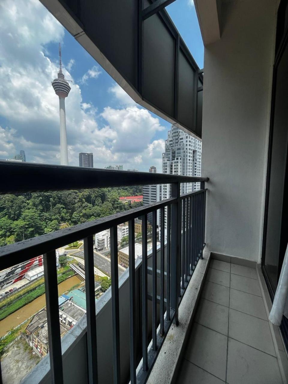 Апартаменты Menara M101 Dang Wangi Куала-Лумпур Экстерьер фото